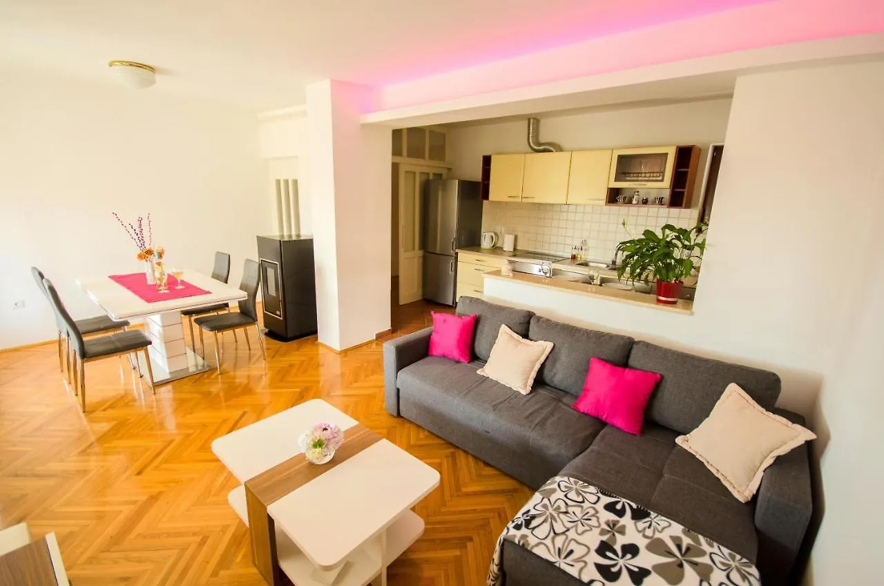 Apartment Ivis Vinkuran 0*,
