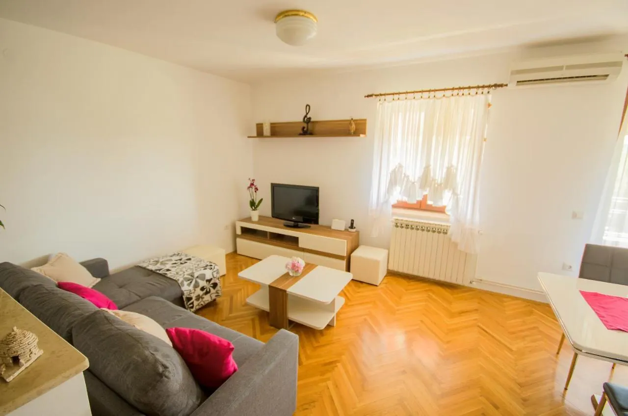 Apartment Ivis Vinkuran