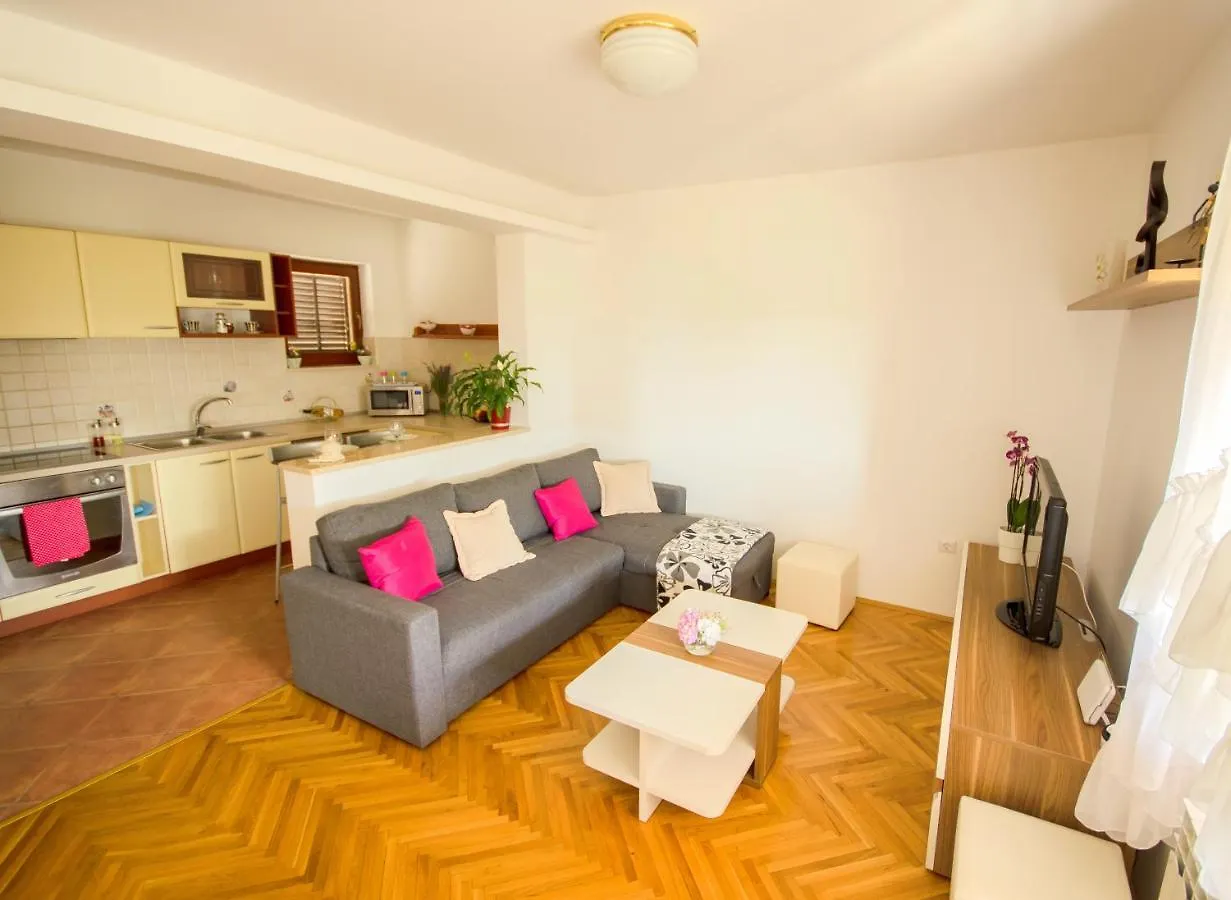 Apartment Ivis Vinkuran
