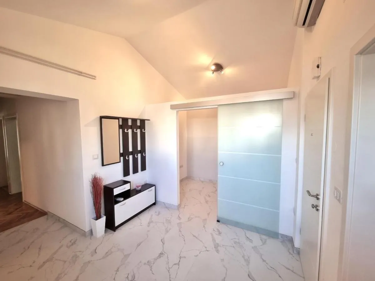 Apartment Ivis Vinkuran